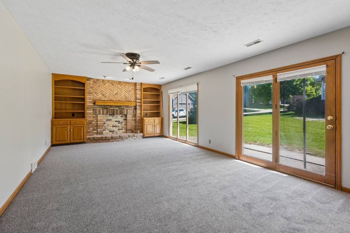 House for rent at 325 N 162nd St, Omaha, NE 68118