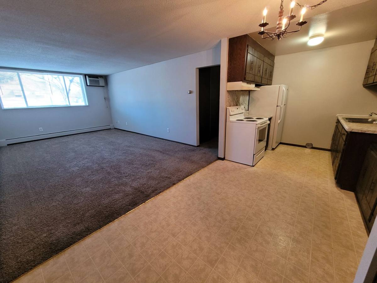 Apartment for rent at 714 Jessamine Ave W, Saint Paul, MN 55117