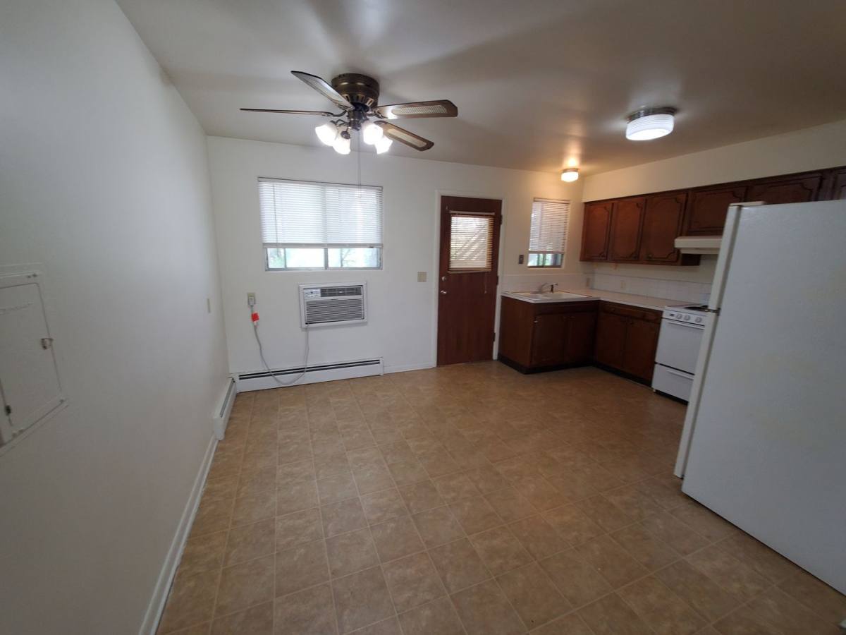 Apartment for rent at 1015 18th St, Moline, IL 61265