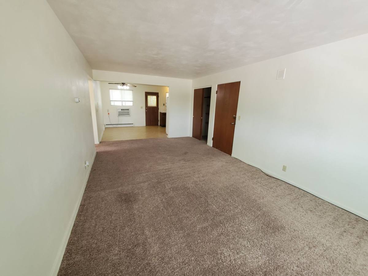 Apartment for rent at 1015 18th St, Moline, IL 61265