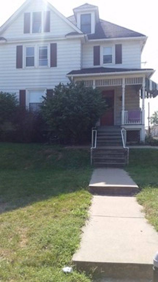 Apartment for rent at 1418 12th Ave, Moline, IL 61265