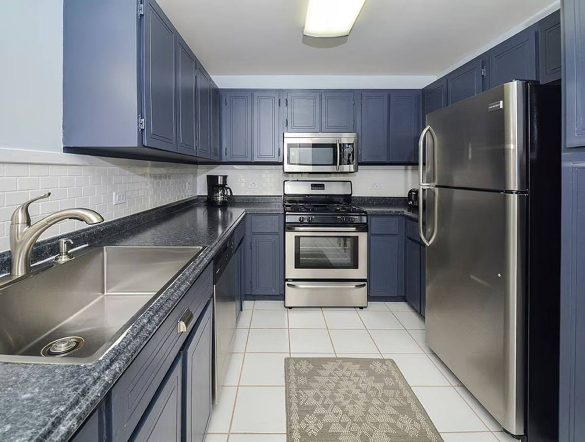 Apartment for rent at 124 Bamboo Rd, West Palm Beach, FL 33404