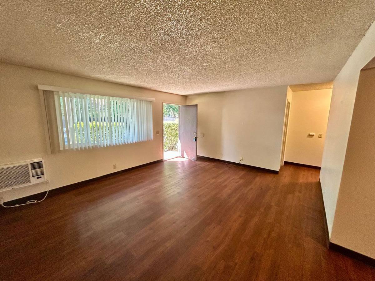 845 Locust St, Redding, CA 96001