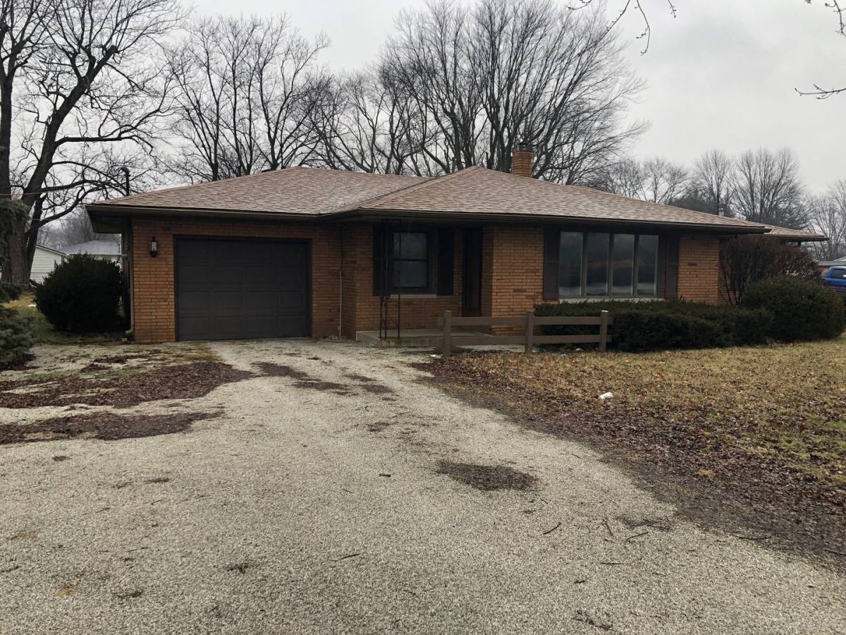 House for rent at 3158 E Sr #236, Anderson, IN 46017