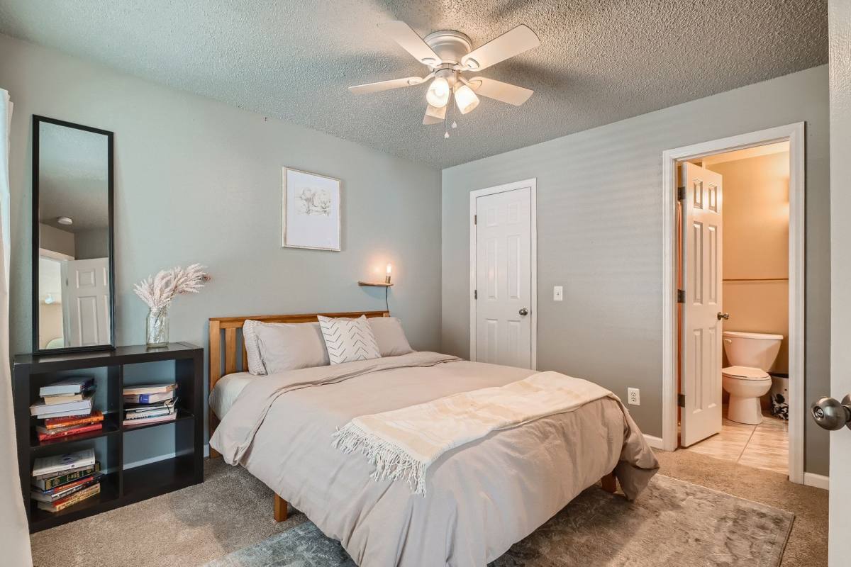 Condo for rent at 13874 E Lehigh Ave, Aurora, CO 80014
