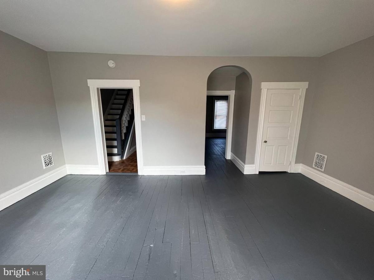 Apartment for rent at 337 W Lemon, Lancaster, PA 17603
