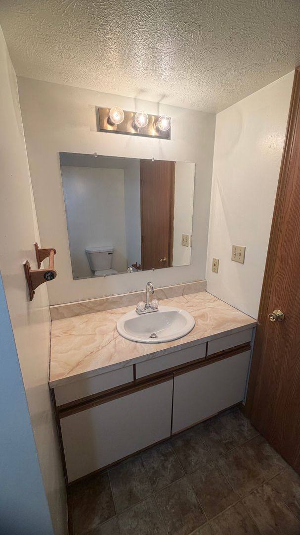 House for rent at 801 Antler Dr, Middlebury, IN 46540