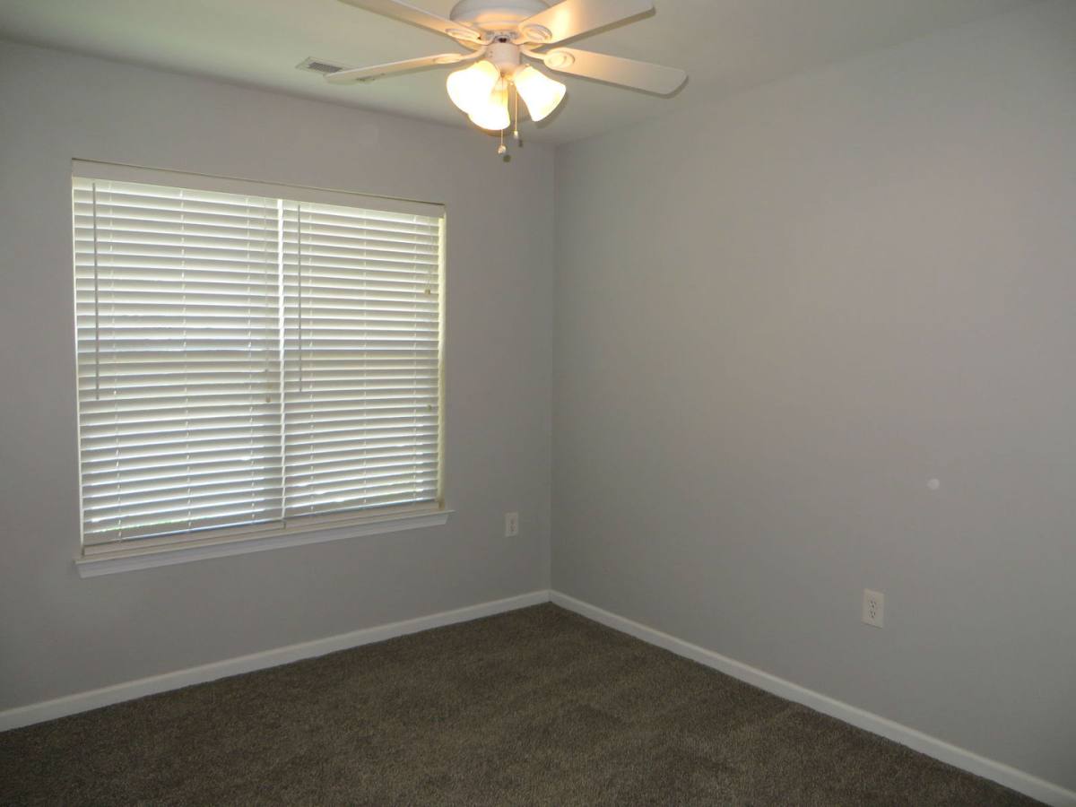 Townhouse for rent at 2052 Shady Pond Dr, Clover, SC 29710