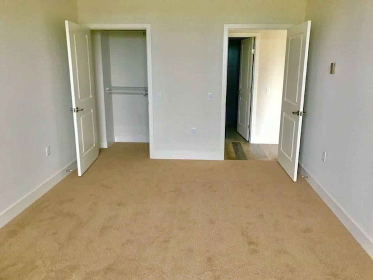 Apartment for rent at 1185 Shelburne Rd, South Burlington, VT 05403