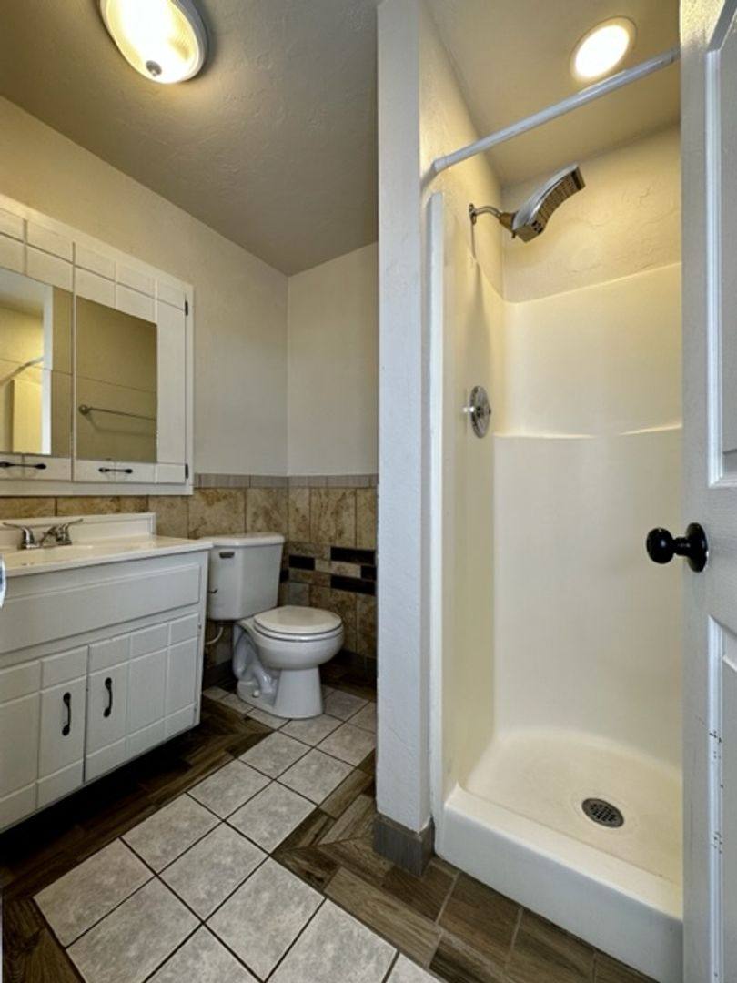 Townhouse for rent at 816 7th St, Green Bay, WI 54304