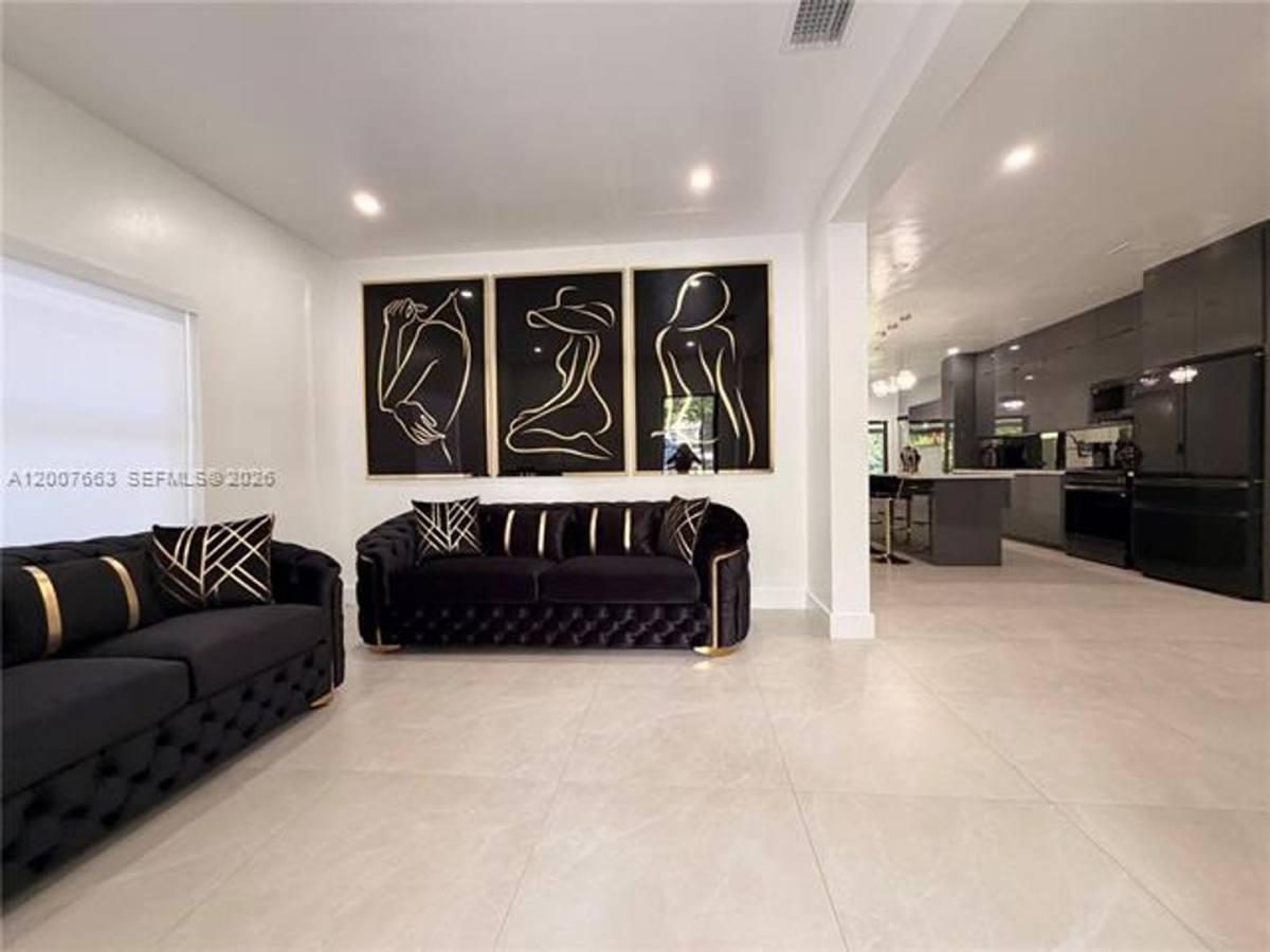 House for rent at 86 NW 4th St, Homestead, FL 33030