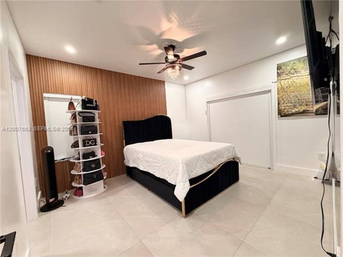 House for rent at 86 NW 4th St, Homestead, FL 33030