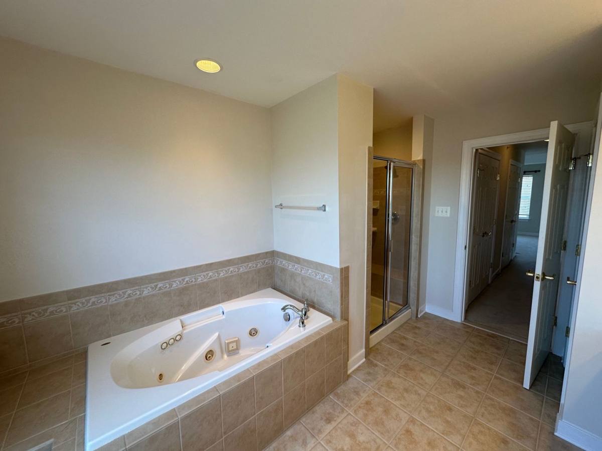 Townhouse for rent at 33176 Denton St, Lewes, DE 19958