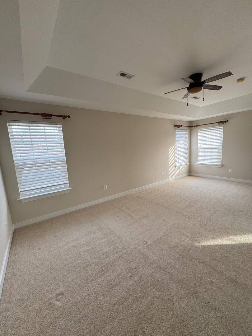 Townhouse for rent at 33176 Denton St, Lewes, DE 19958