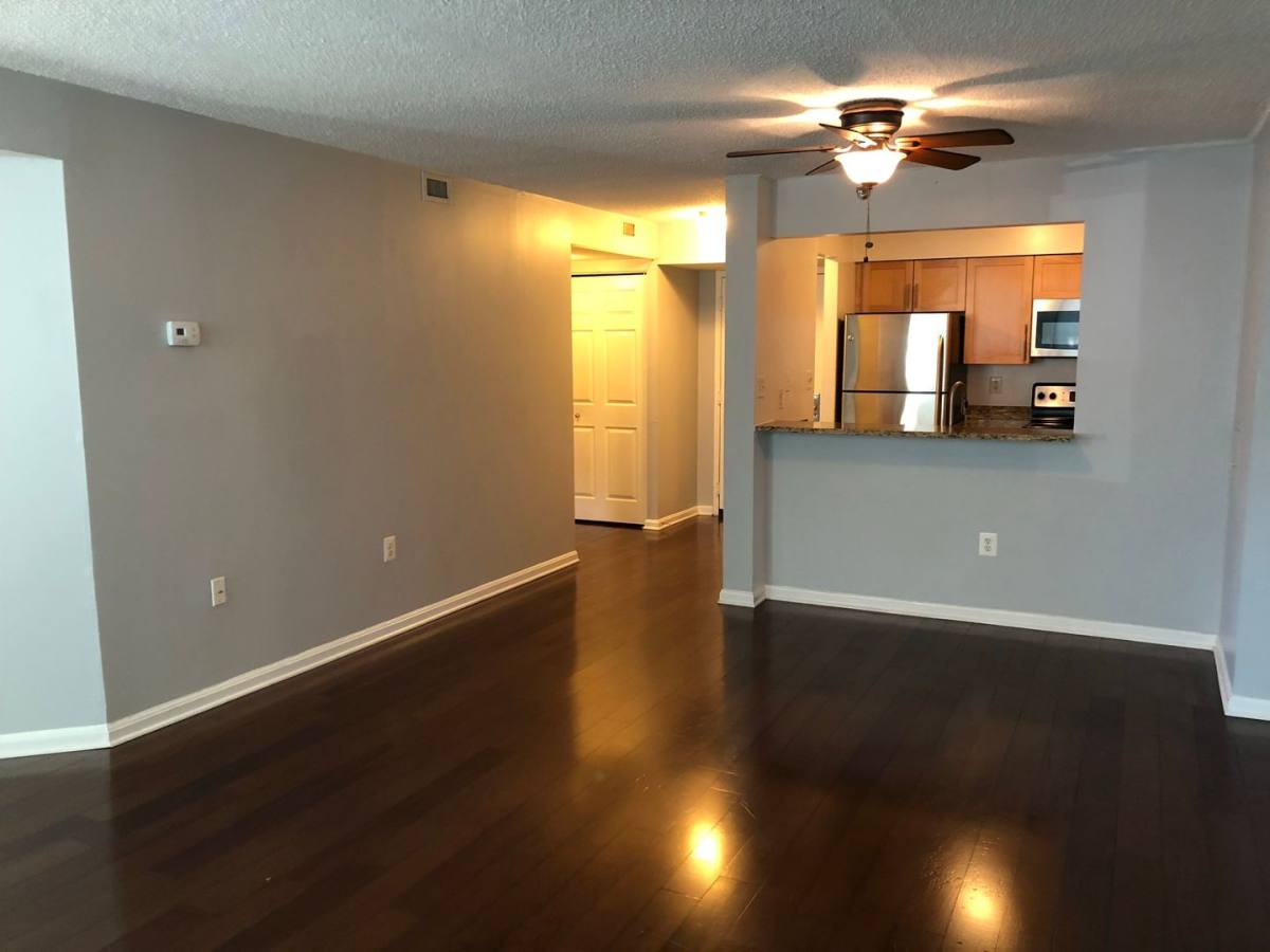 House for rent at 10101 Grosvenor Place, Rockville, MD 20852