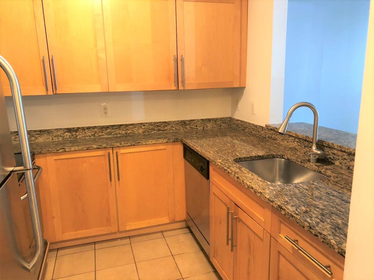 House for rent at 10101 Grosvenor Place, Rockville, MD 20852