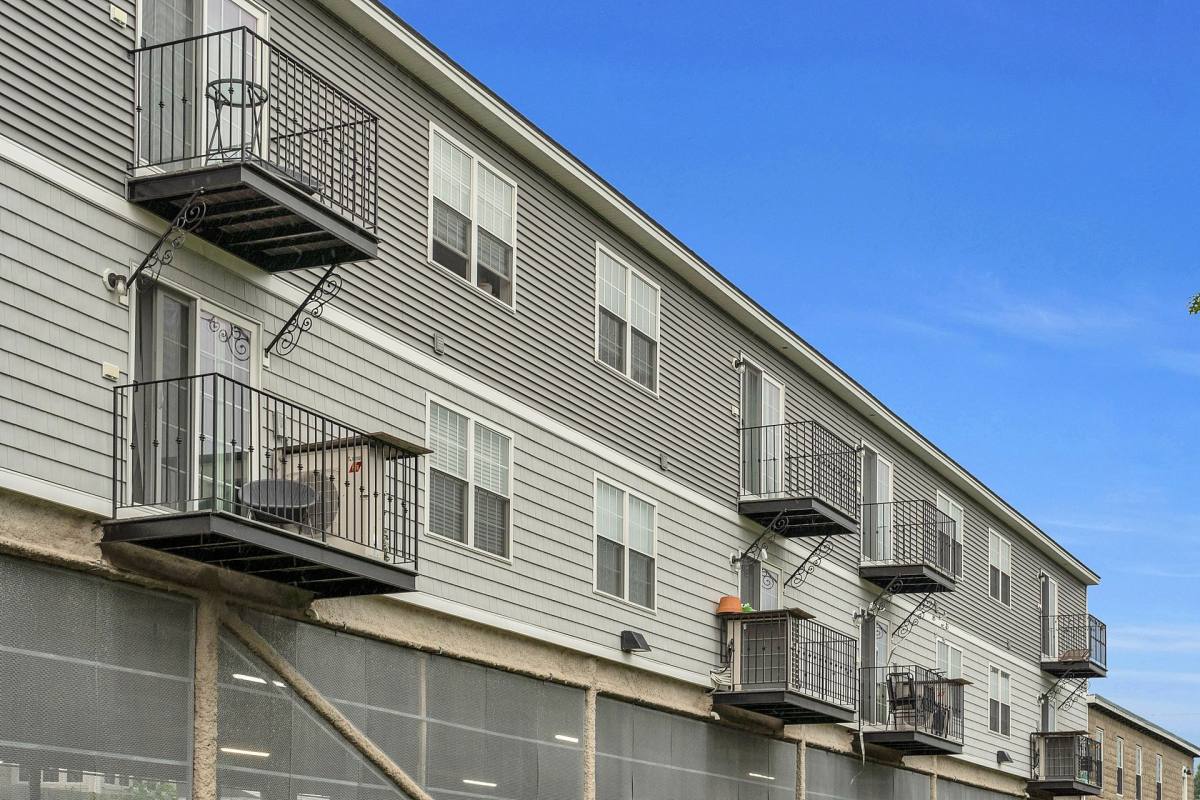 Apartment for rent at 2 S Grove St, Haverhill, MA 01835