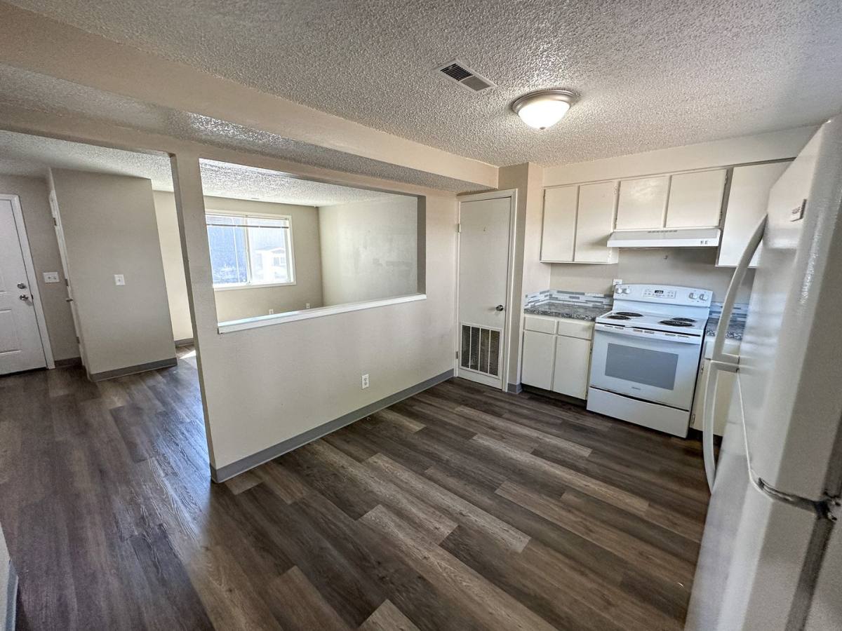 Apartment for rent at 1543-1611 Salishan St SE, Salem, OR 97302