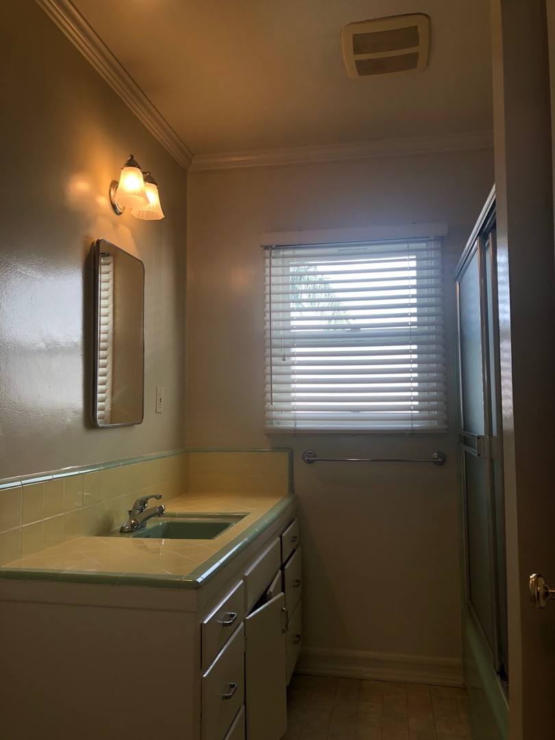 Apartment for rent at 1838 E 2nd St, Long Beach, CA 90802