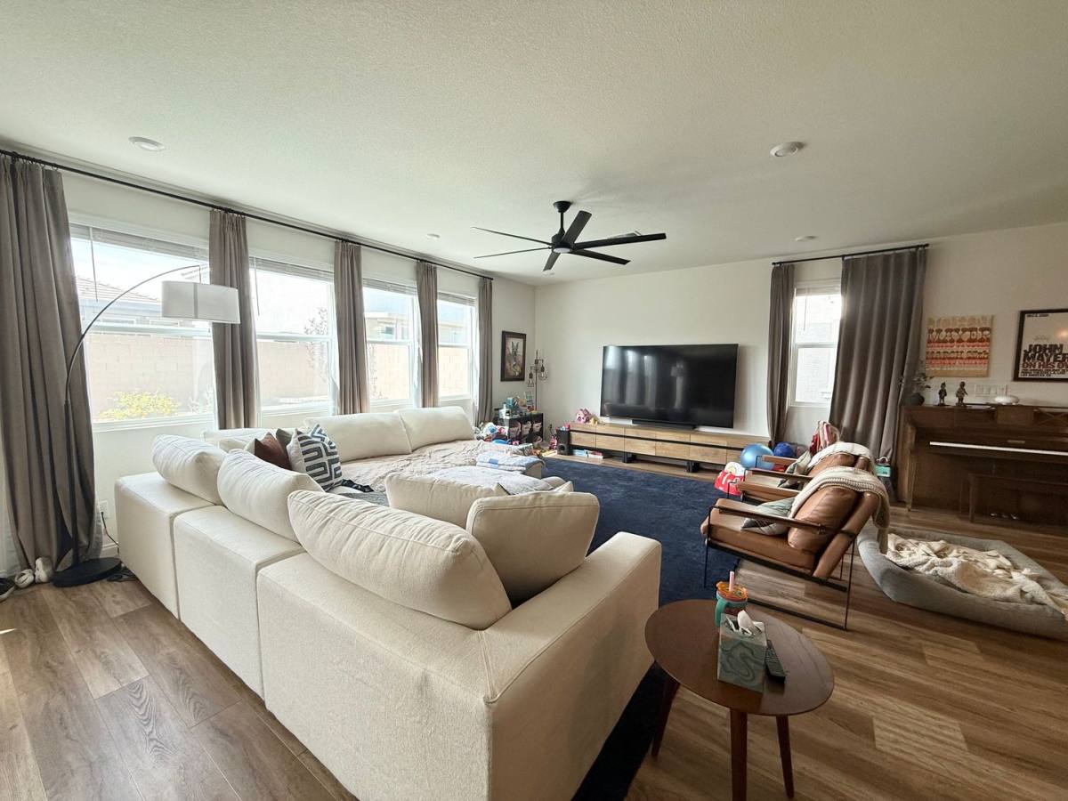 House for rent at 3045 Foxtail Hollow Ave, Las Vegas, NV 89139