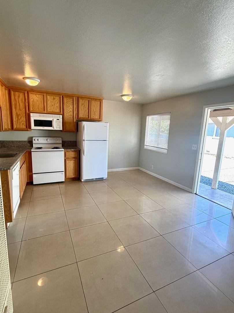 Apartment for rent at 336D E Sycamore St, Willows, CA 95988