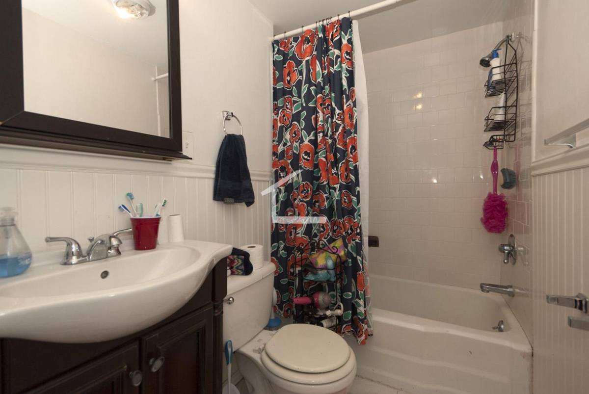 Apartment for rent at 1868B Commonwealth Ave, Brighton, MA 02135