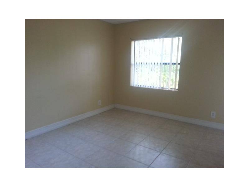 Apartment for rent at 9999 Summerbreeze Dr, Fort Lauderdale, FL 33322