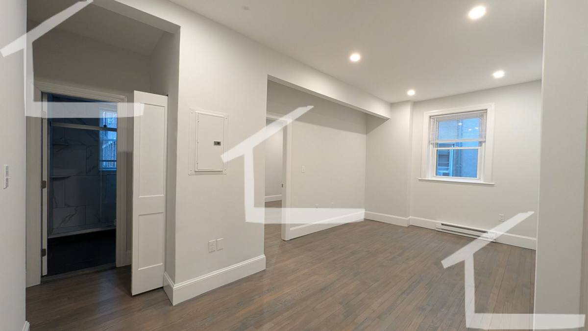 Apartment for rent at 108 Jersey St #18, Boston, MA 02215
