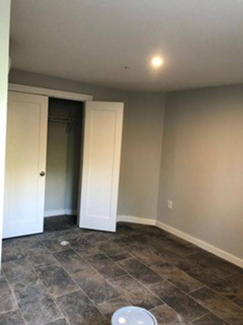 Apartment for rent at 2001 Rivermont Ave, Lynchburg, VA 24503