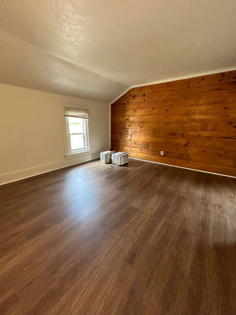 Apartment for rent at 803 7th St S, La Crosse, WI 54601