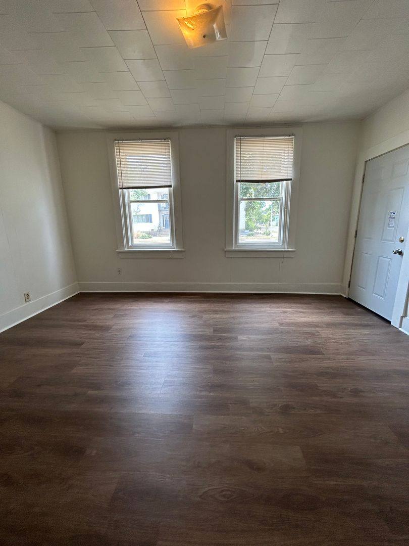 Apartment for rent at 803 7th St S, La Crosse, WI 54601