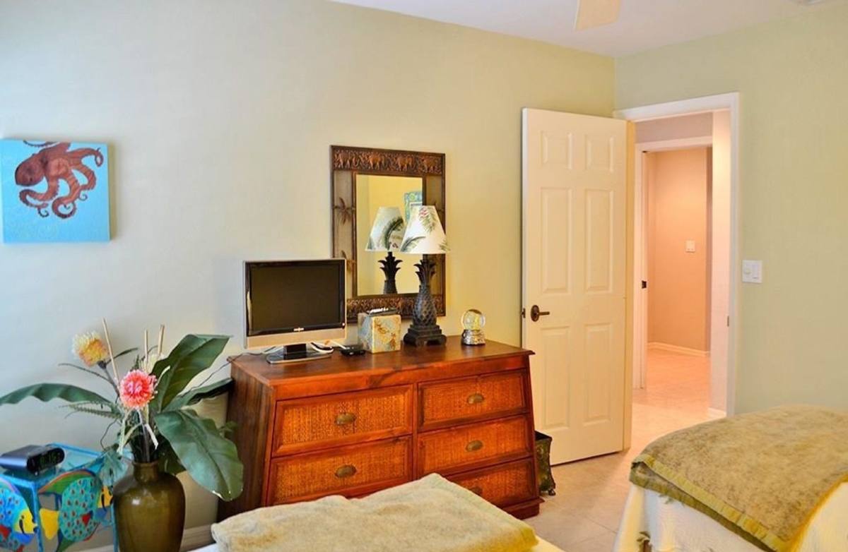 House for rent at 5635 Turtle Bay Dr, Naples, FL 34108