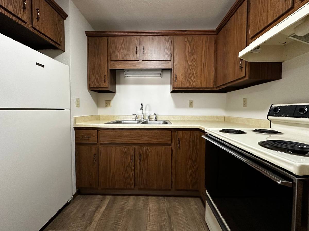 Apartment for rent at 1760 Eldorado Dr, Green Bay, WI 54302