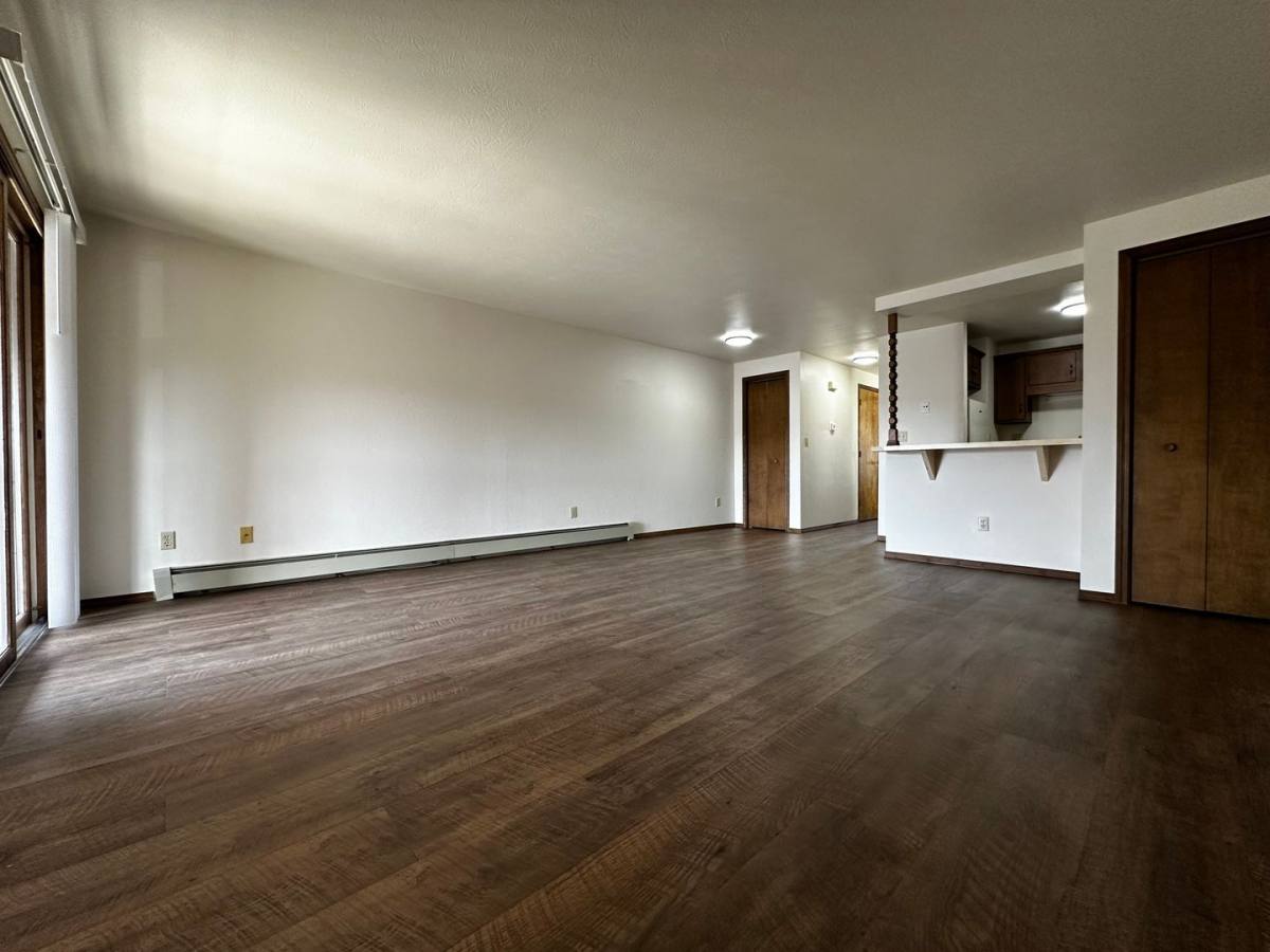 Apartment for rent at 1760 Eldorado Dr, Green Bay, WI 54302