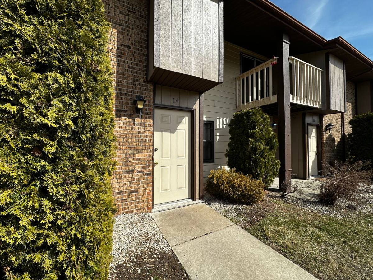 Apartment for rent at 1760 Eldorado Dr, Green Bay, WI 54302