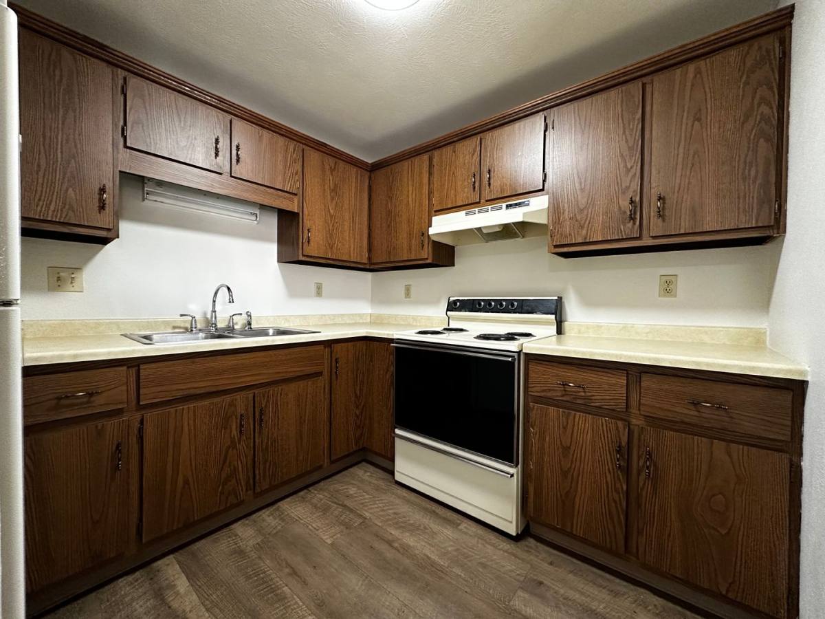 Apartment for rent at 1760 Eldorado Dr, Green Bay, WI 54302