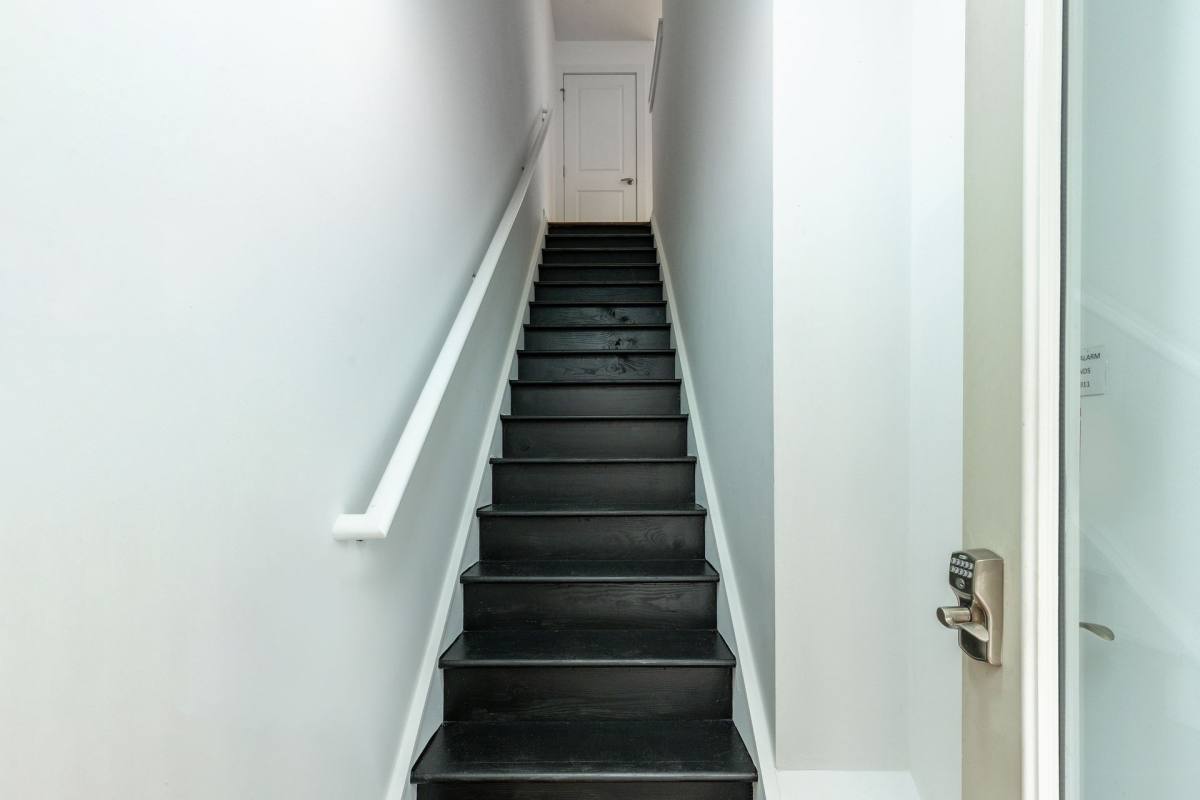 Townhouse for rent at 1221 Mount Vernon St, Philadelphia, PA 19123