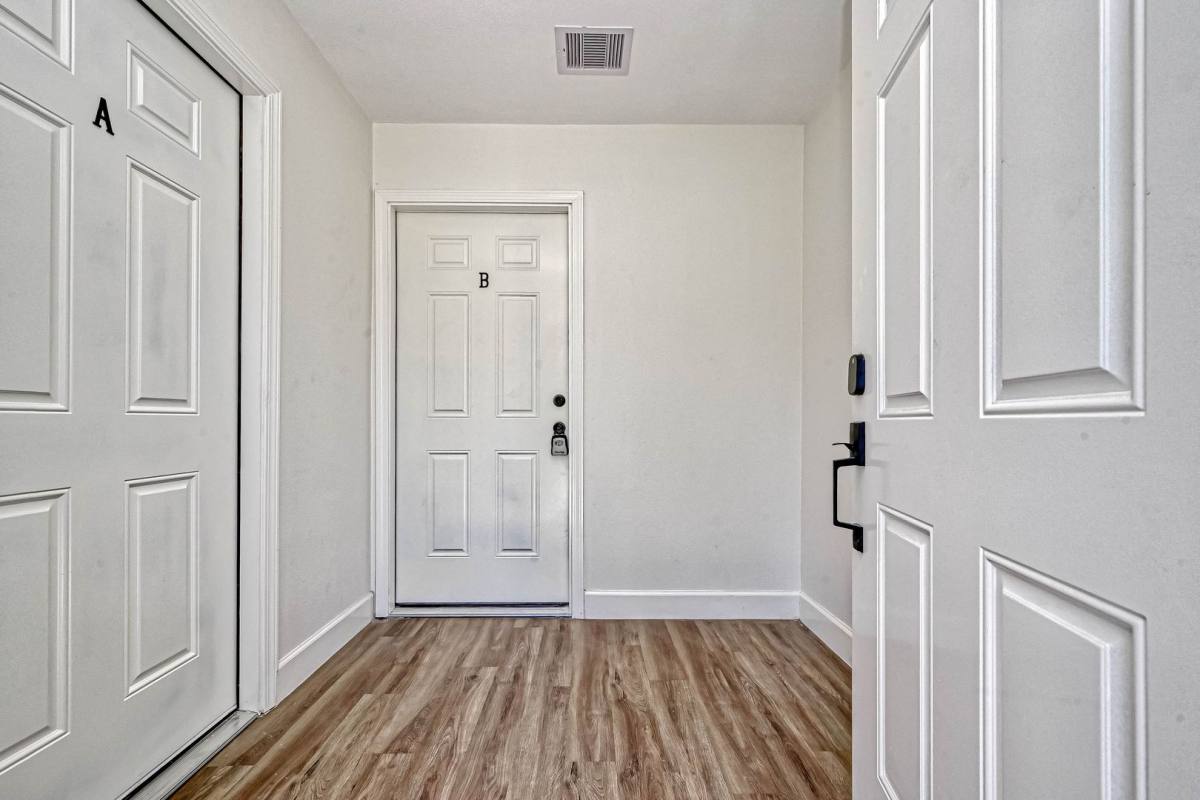 Apartment for rent at 5609 Denmark St, Houston, TX 77028