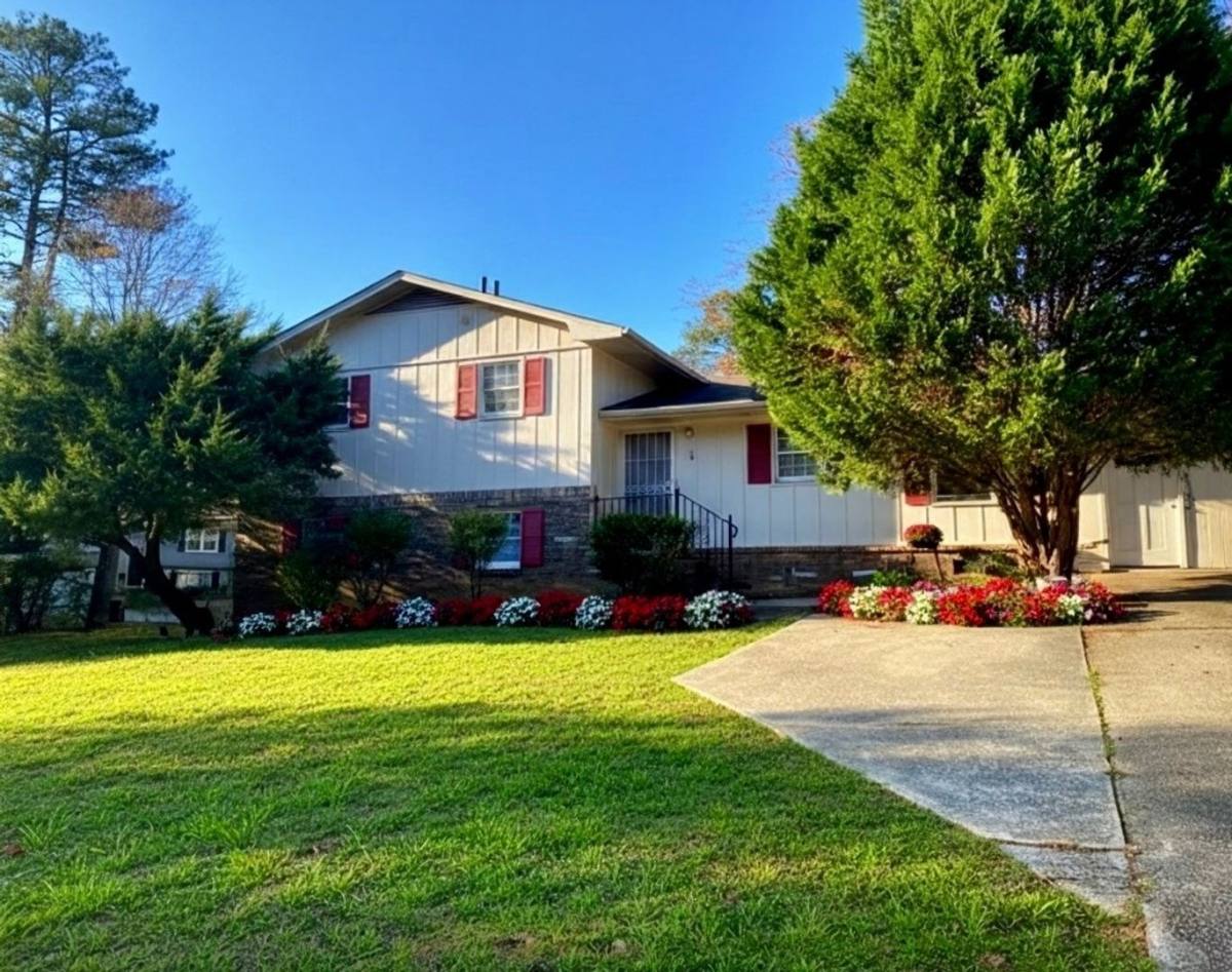House for rent at 6433 Valley Brook Dr, Riverdale, GA 30274