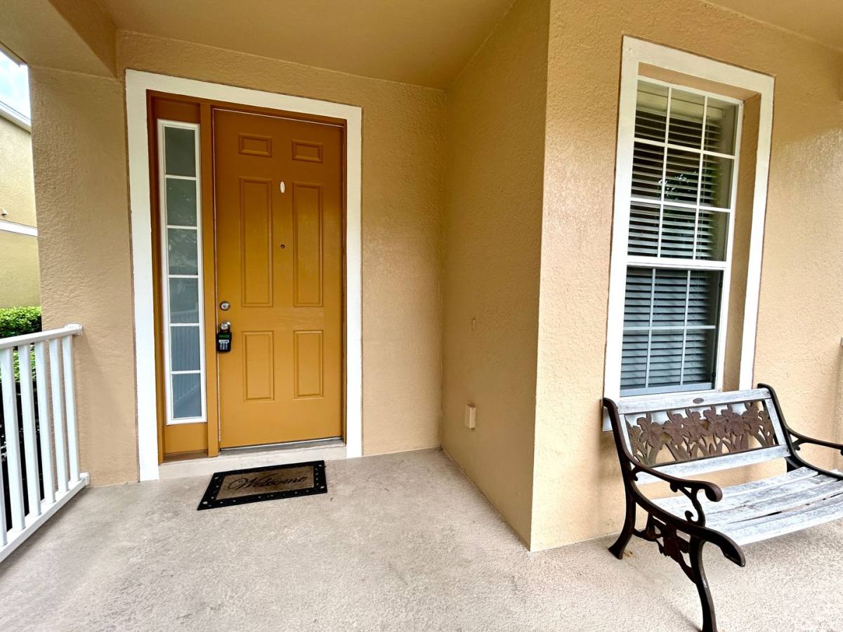 Townhouse for rent at 10849 Spider Lily Dr, Orlando, FL 32832