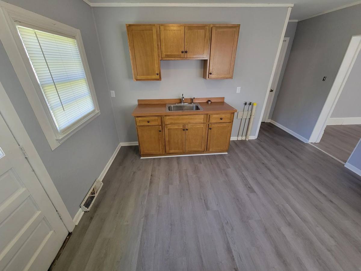Apartment for rent at 1016 Washington St, Burlington, NC 27217