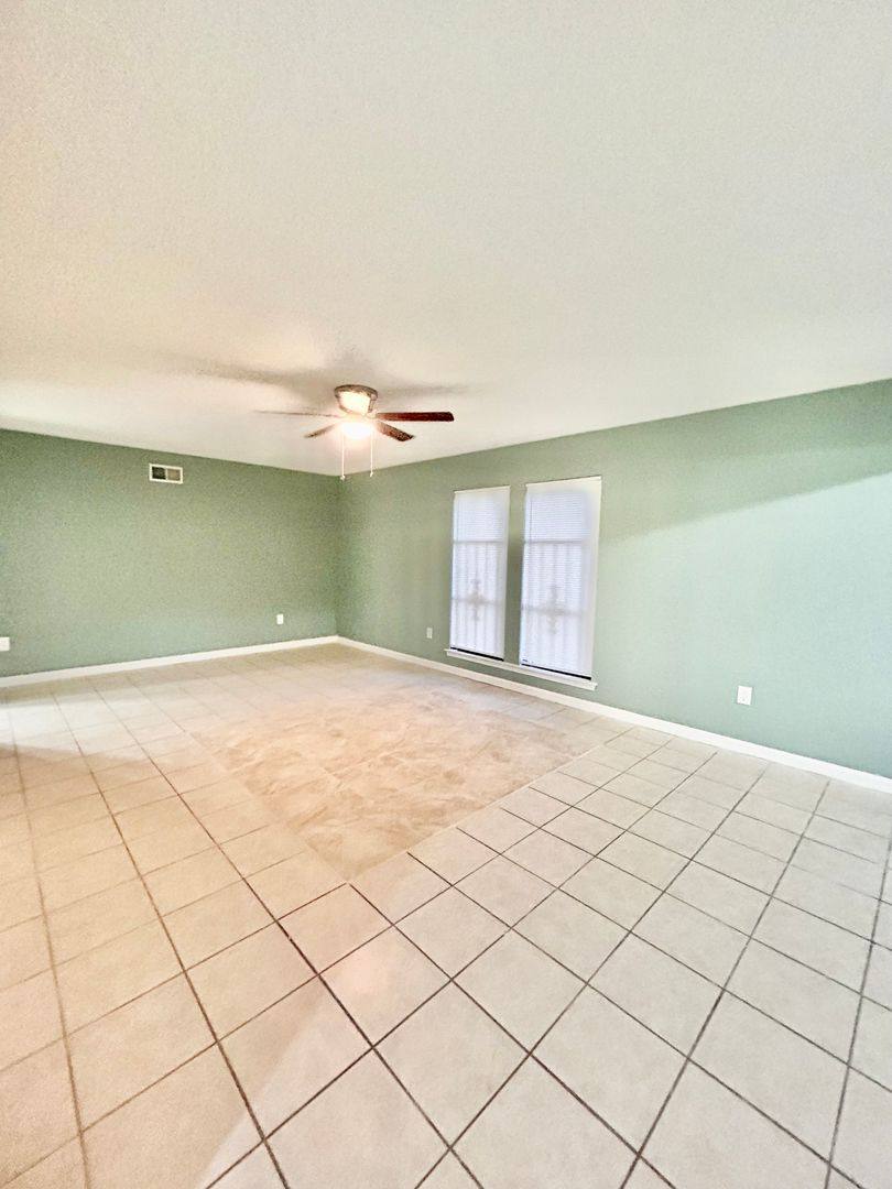 House for rent at 3801 Rainford Dr, Memphis, TN 38128