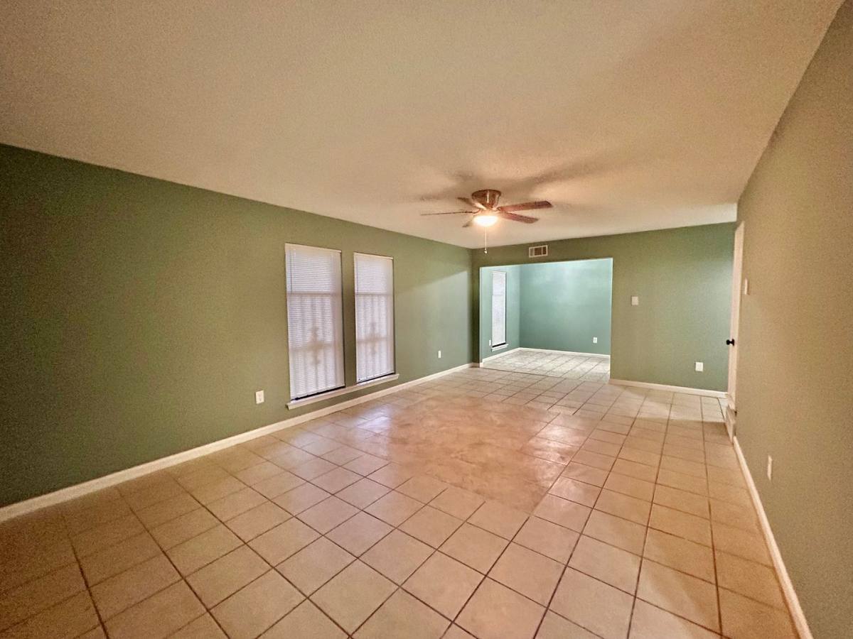House for rent at 3801 Rainford Dr, Memphis, TN 38128