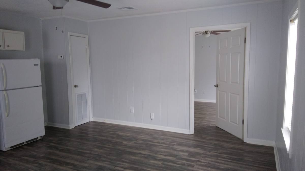 Apartment for rent at 1030 W 1st St, Deridder, LA 70634