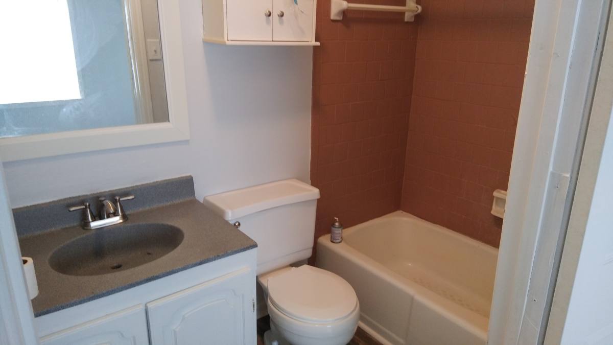 Apartment for rent at 1030 W 1st St, Deridder, LA 70634