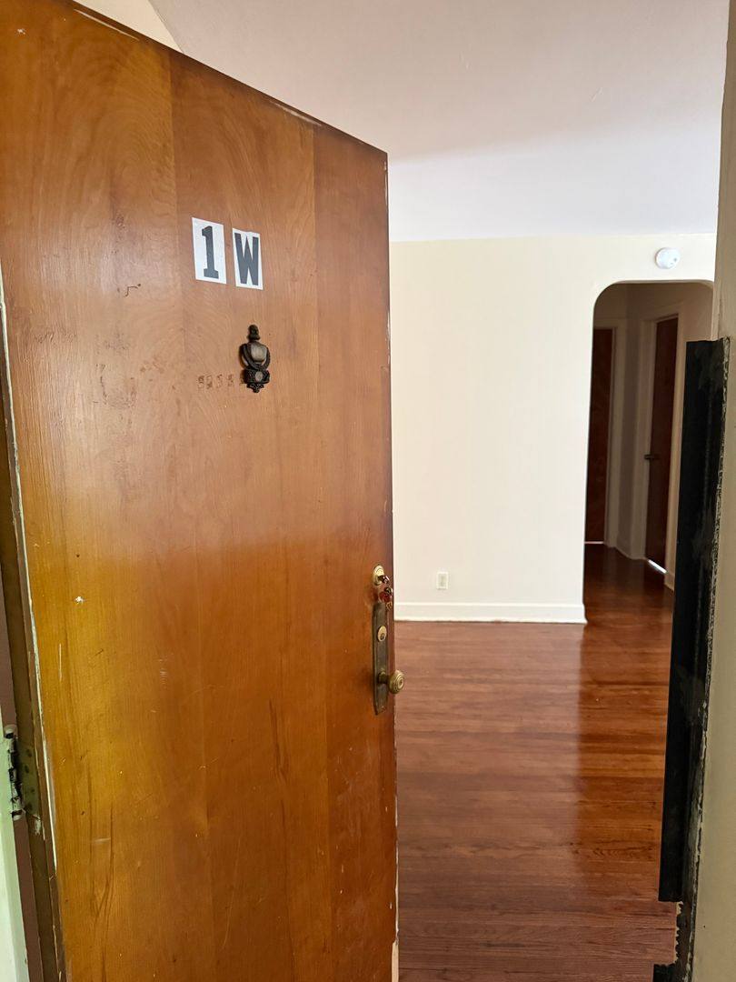 Apartment for rent at 1639-53 E 74th St, Chicago, IL 60649