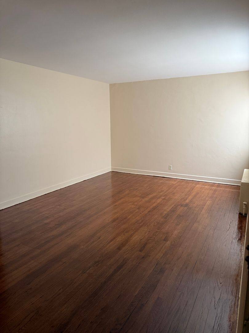 Apartment for rent at 1639-53 E 74th St, Chicago, IL 60649