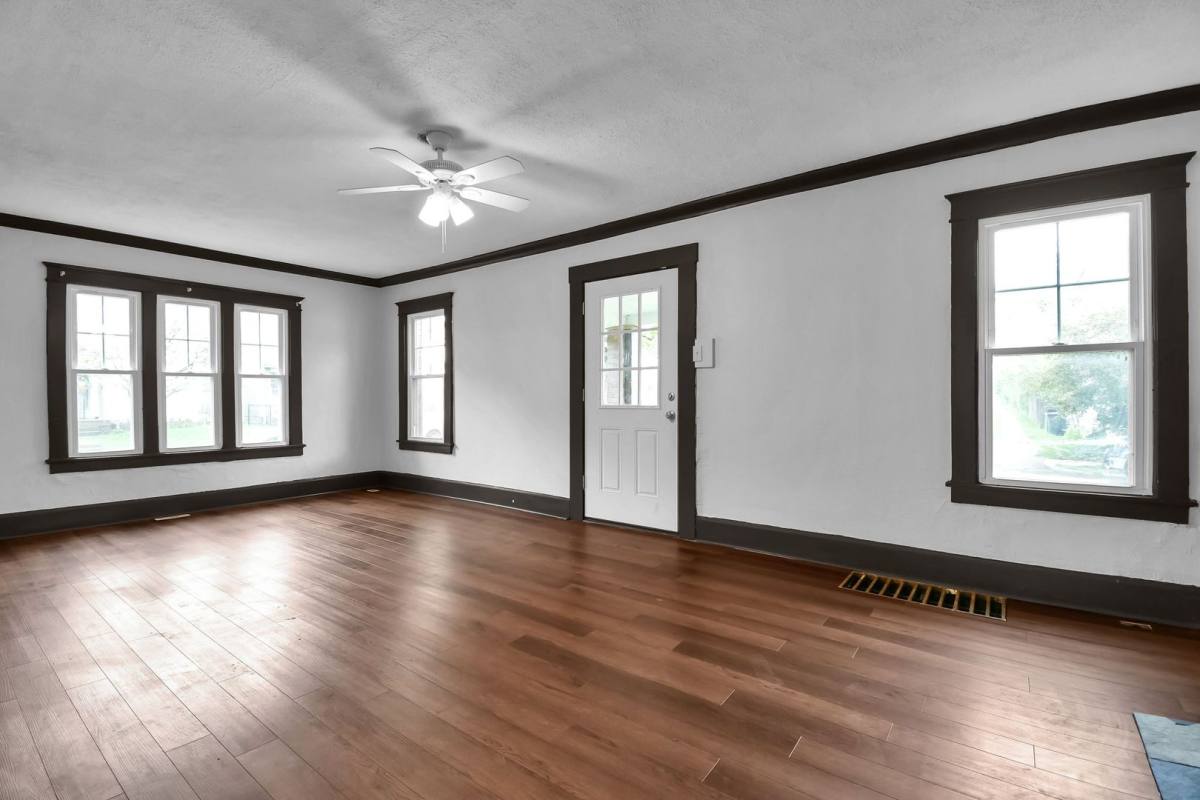 House for rent at 39 Charles St, Newark, OH 43055