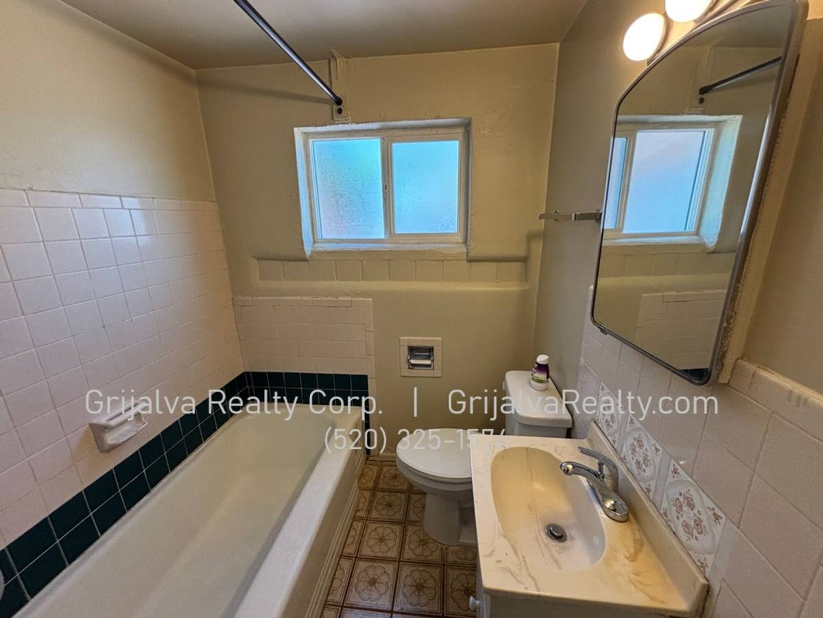 Apartment for rent at 2606 N Columbus Blvd, Tucson, AZ 85712