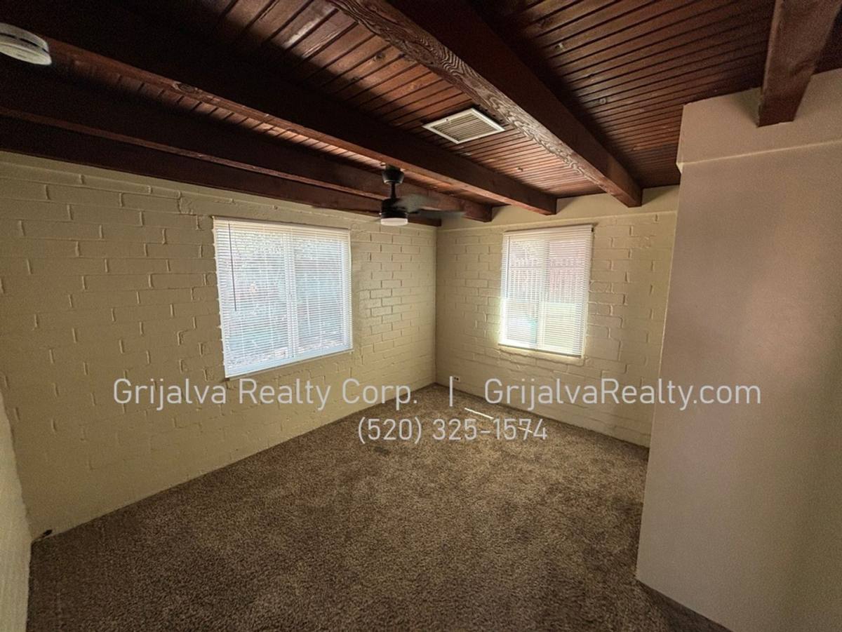 Apartment for rent at 2606 N Columbus Blvd, Tucson, AZ 85712